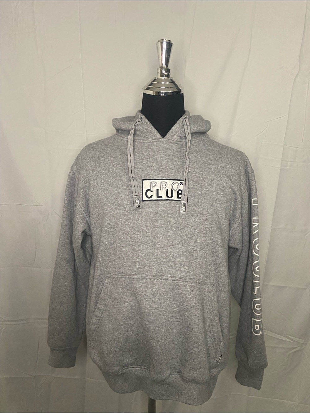 Pro Club Men's Gray Pullover Hoodie with Logo